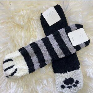 2 Pairs Fuzzy Socks for Women Fluffy Warm Soft Cozys Slipper Socks Funny Novelty